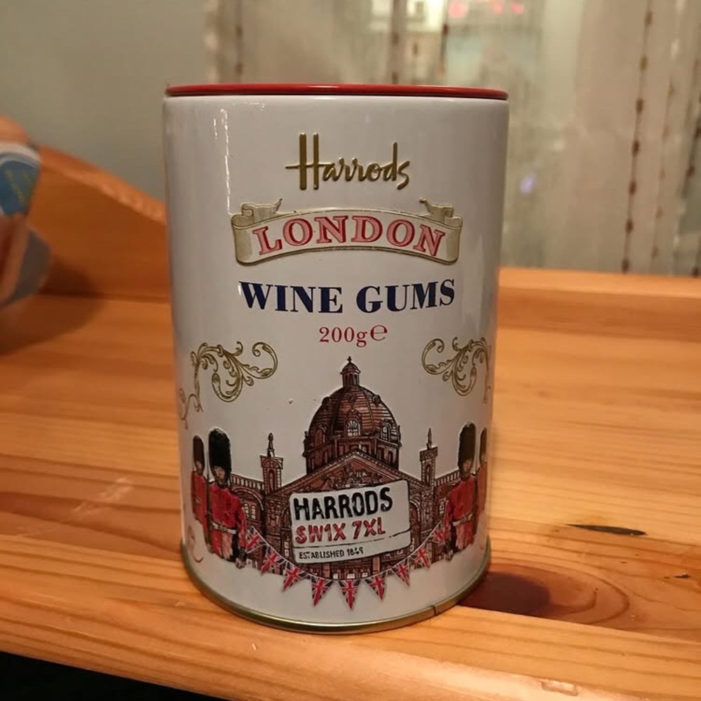 H A R R O D S Wine G U M S tin